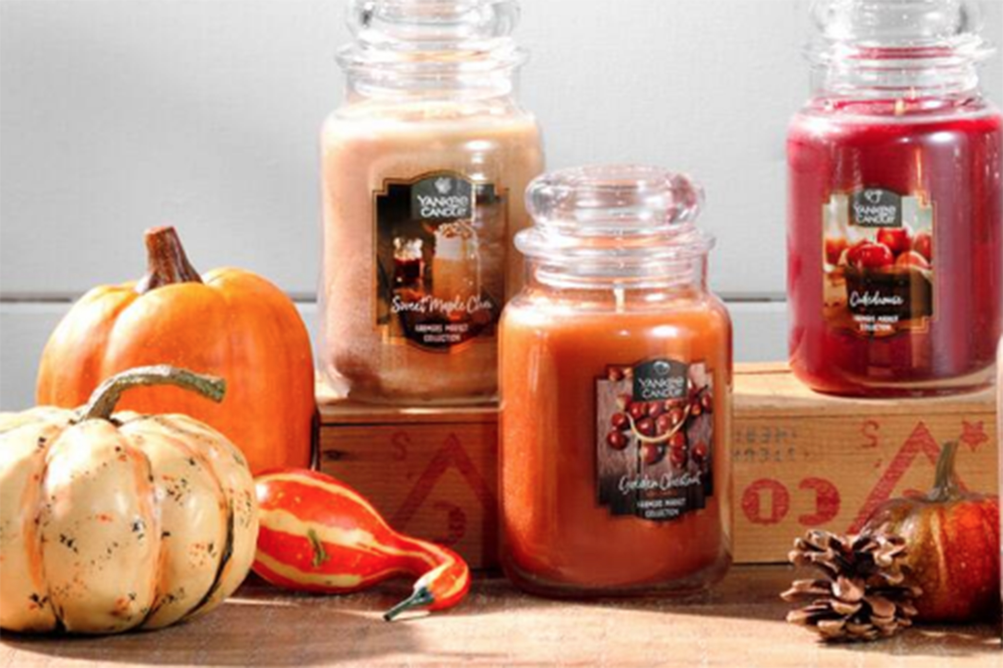 Stock Up on Our 5 Favorite Fall Scents From Yankee Candle