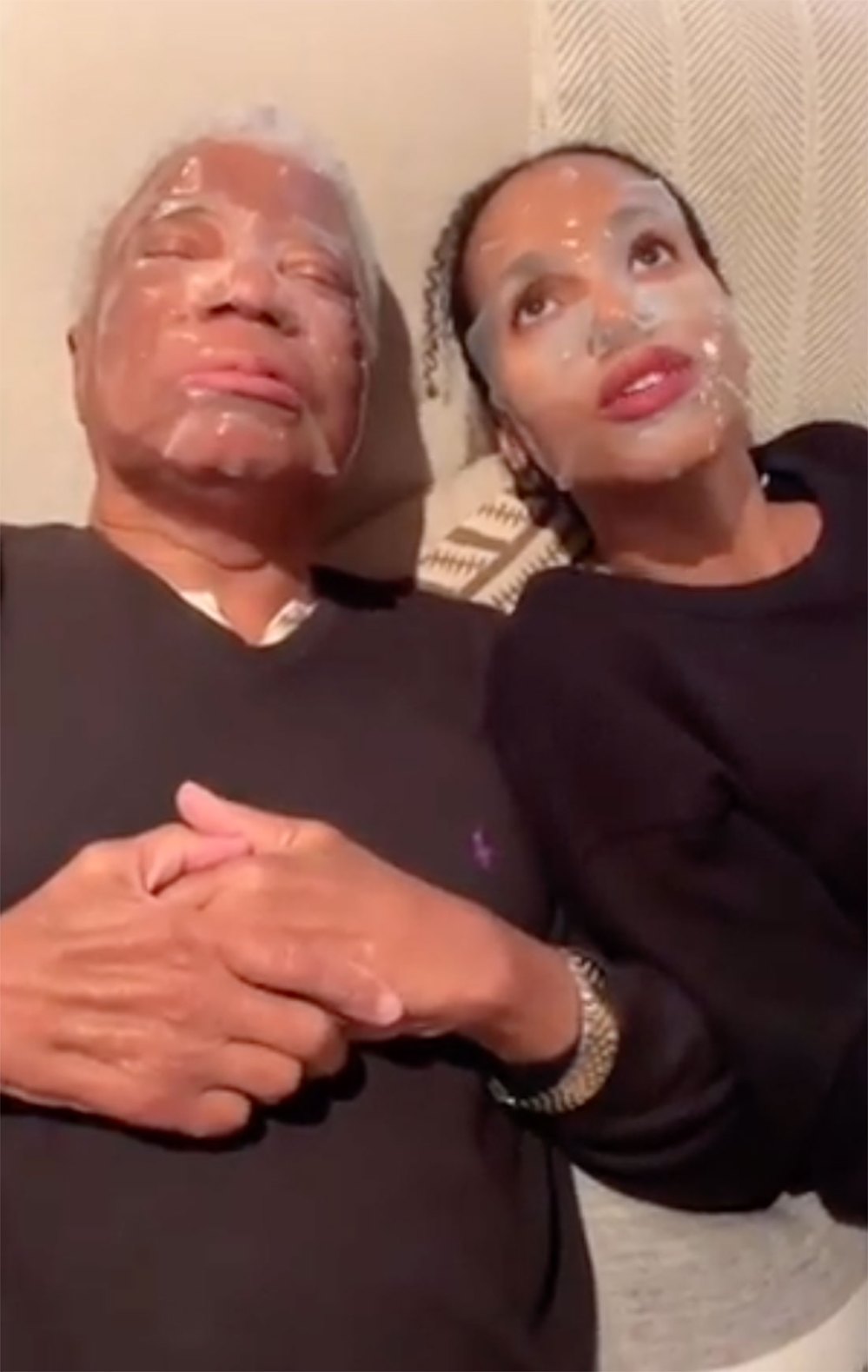 Kerry Washington Does Face Masks with Dad Instagram