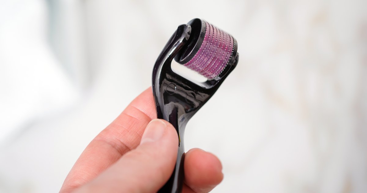 This Ora Microneedle Dermal Roller Is The Ace Of Anti Aging Tools