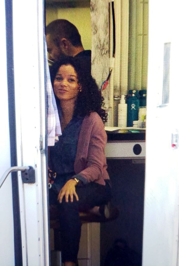 Justin Timberlake Alisha Wainwright Hang Out In Trailer On Set Photos Us Weekly 