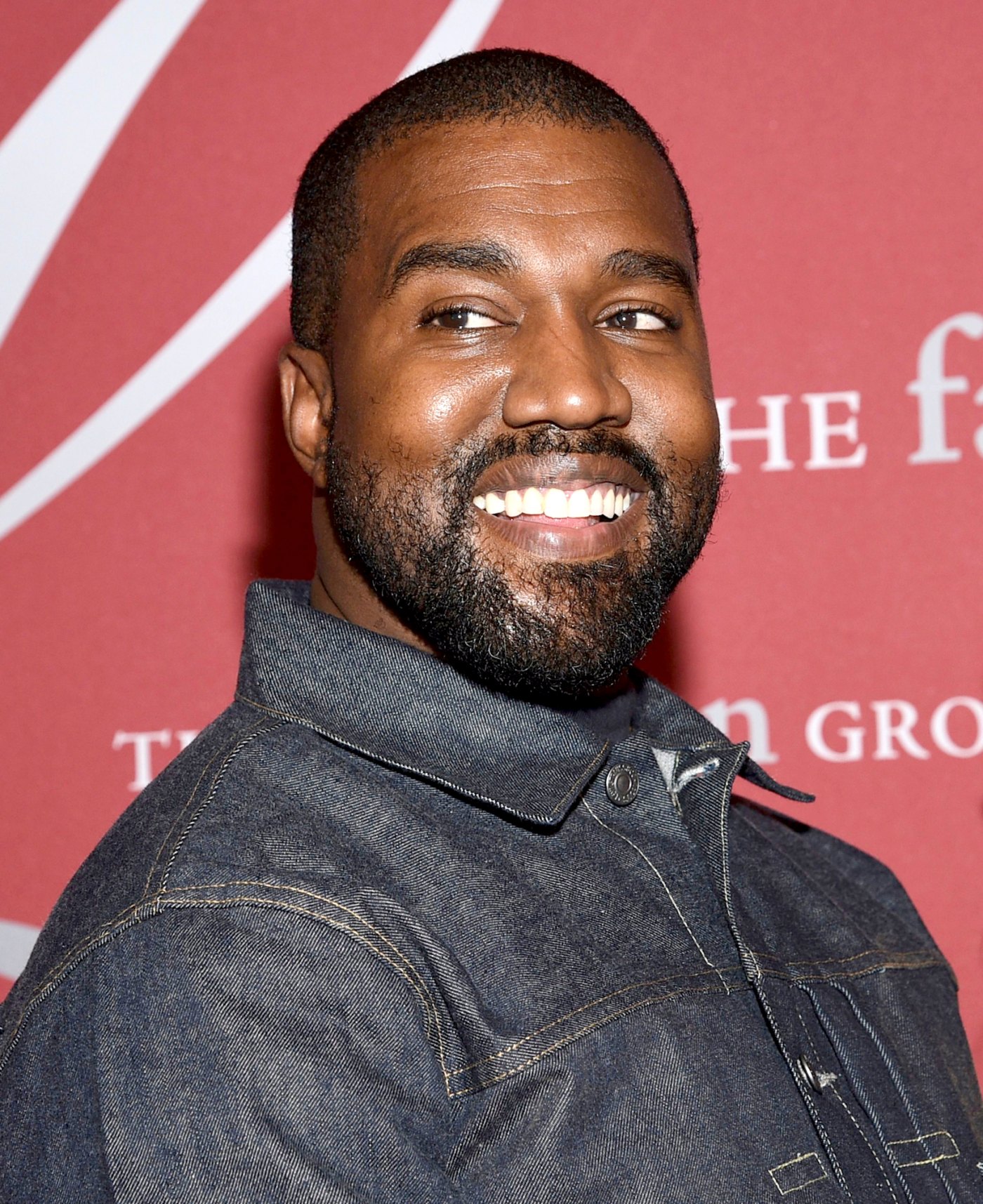 Kanye West Considers Changing Name to Christian Genius Billionaire ...