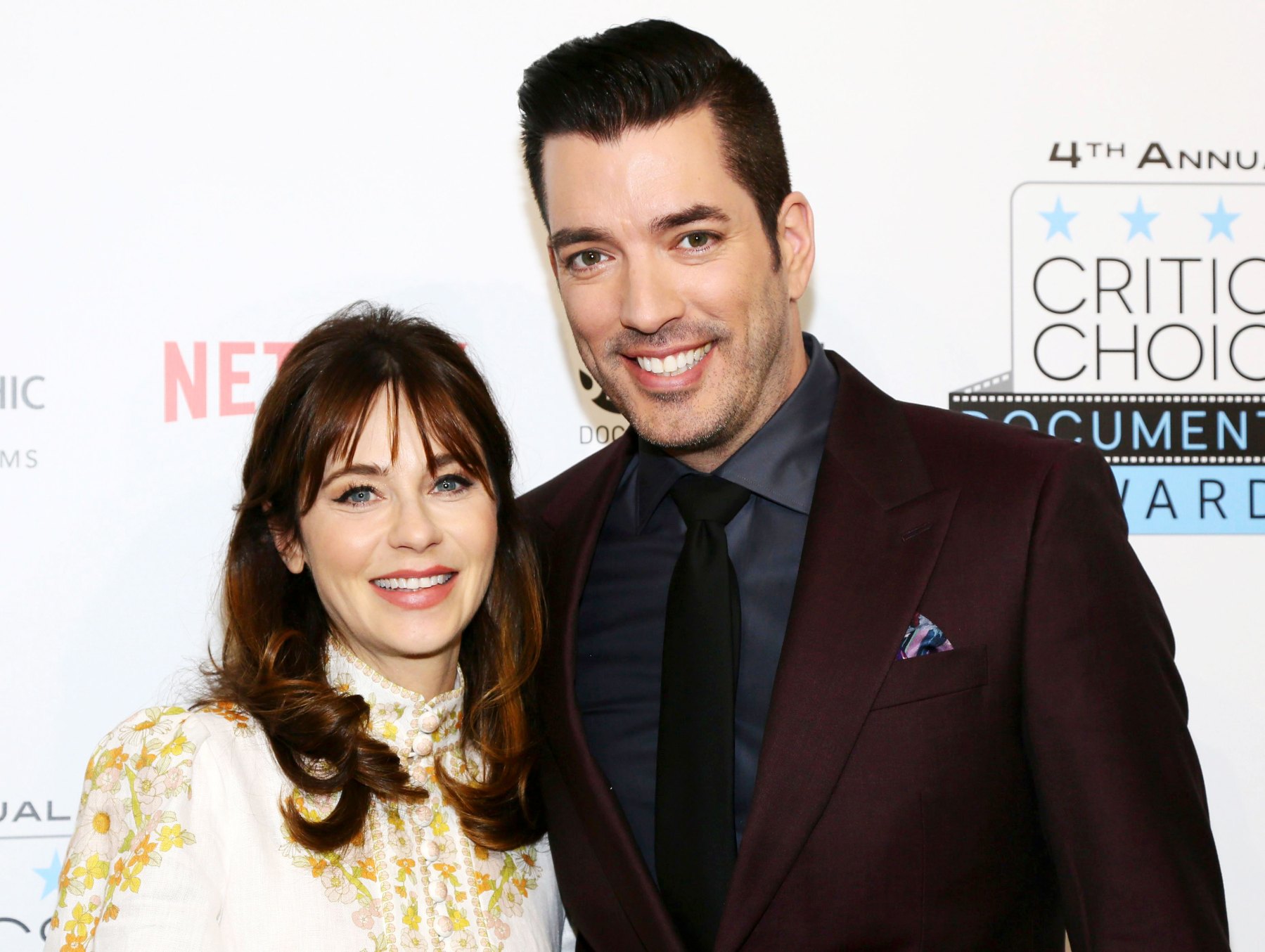 Zooey Deschanel, Jonathan Scott Make Their Red Carpet Debut