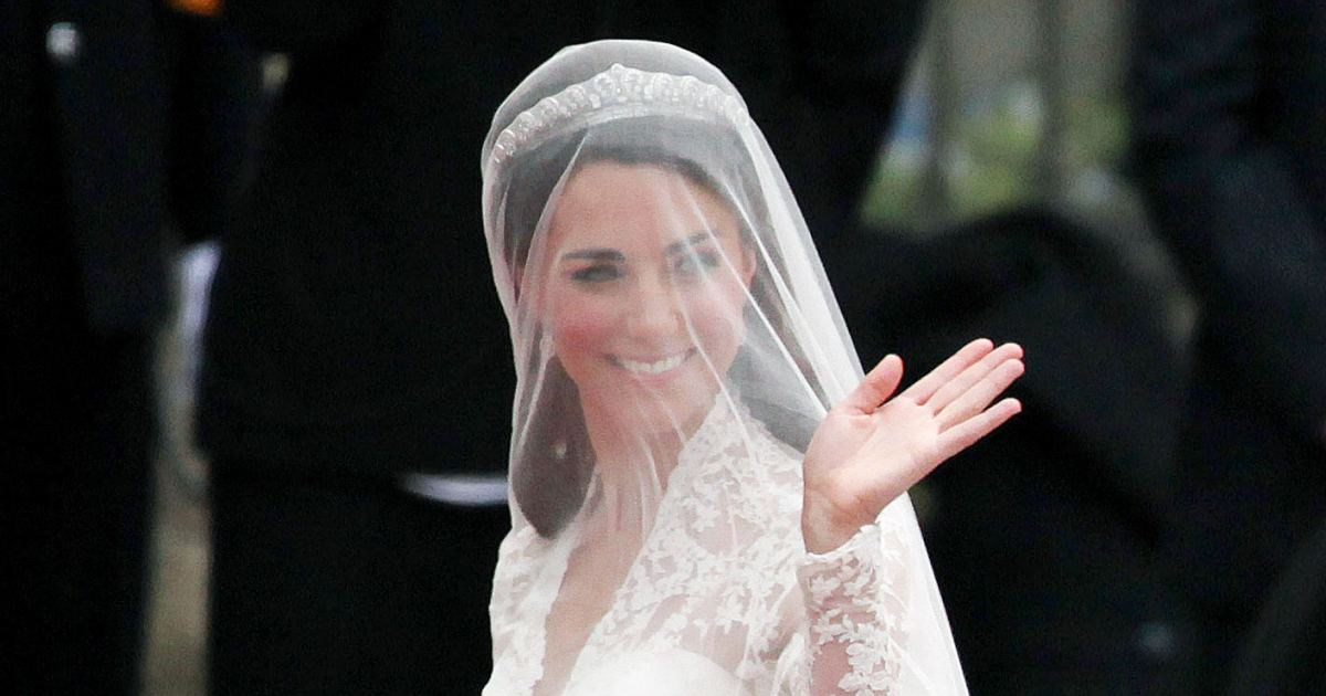 John Galliano to Design Kate Moss' Wedding Gown - Weddingbells