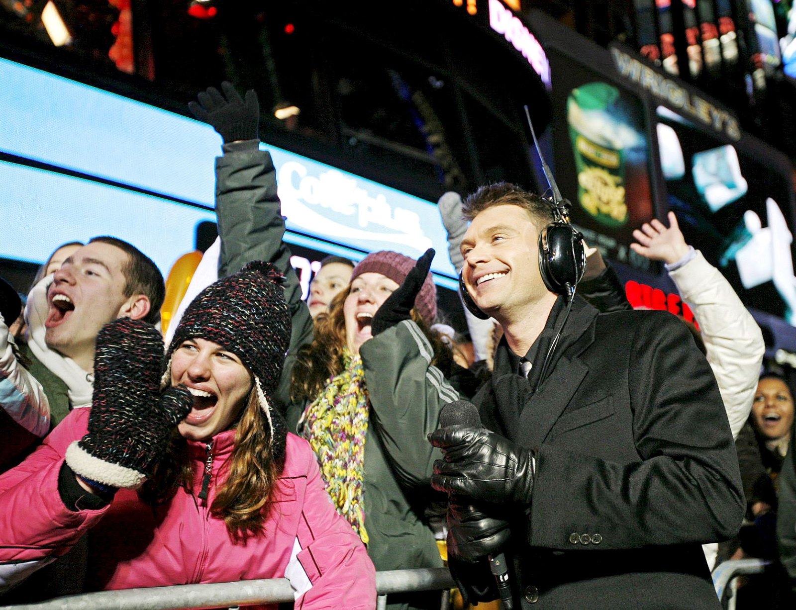 How To Watch ‘dick Clarks New Years Rockin Eve With Ryan Seacrest Us Weekly 