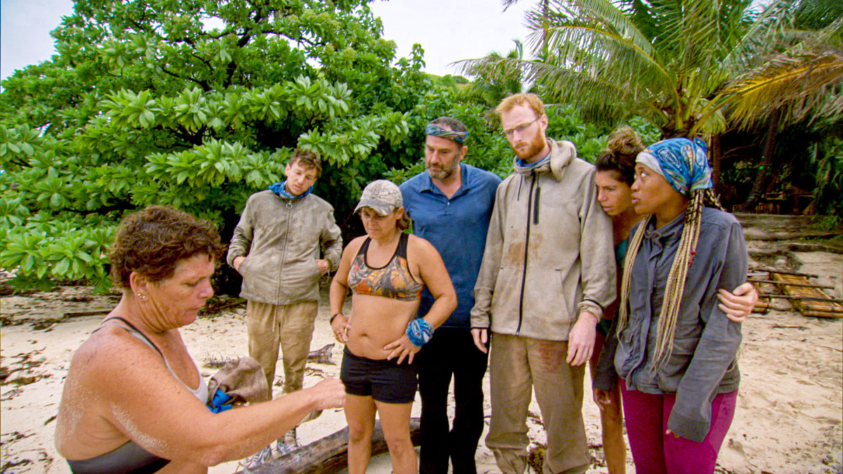 Kent plays a different game on 'Survivor