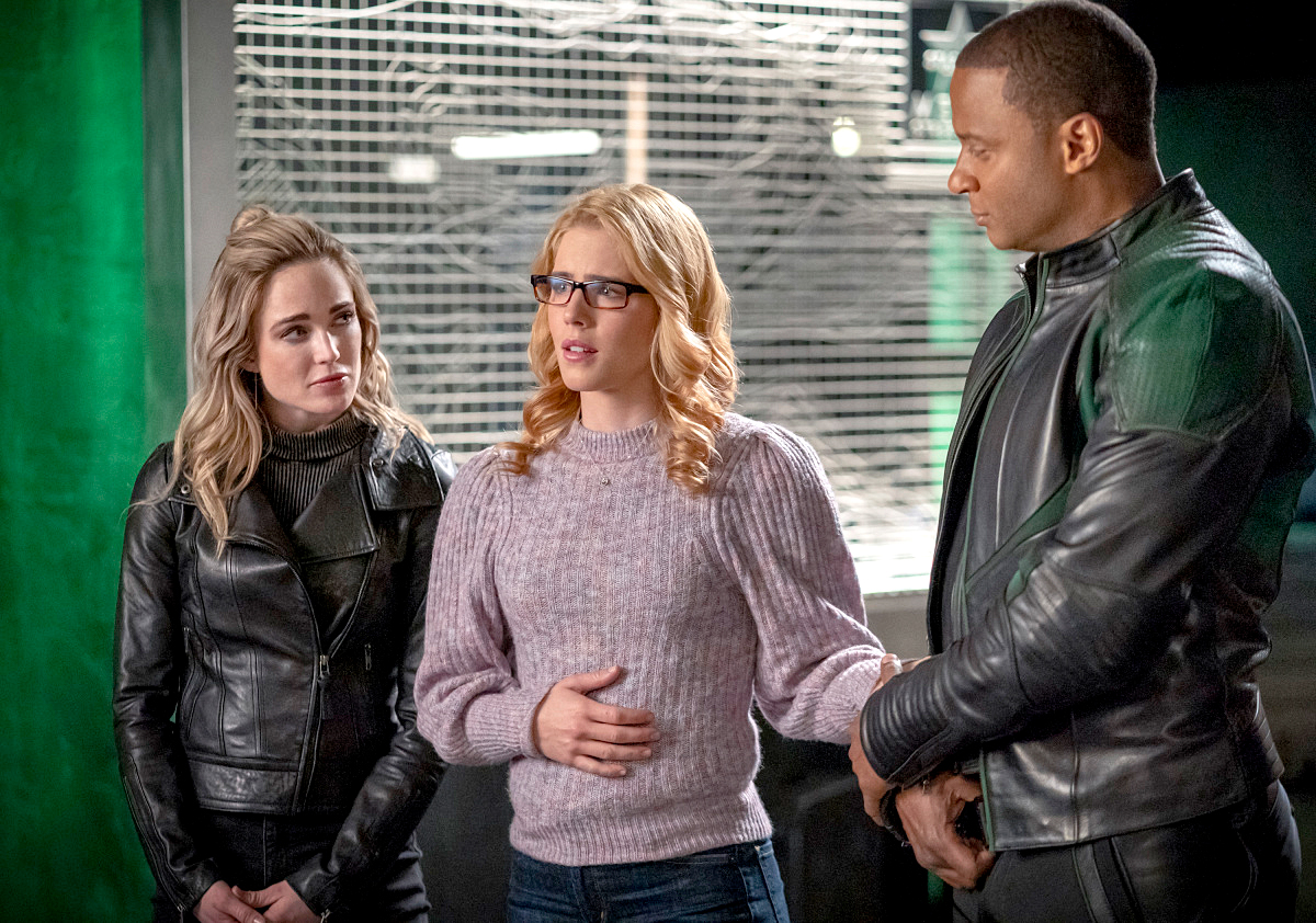 Olicitys Happy Ending Oliver Felicity Reunite On ‘arrow Series Finale 4253