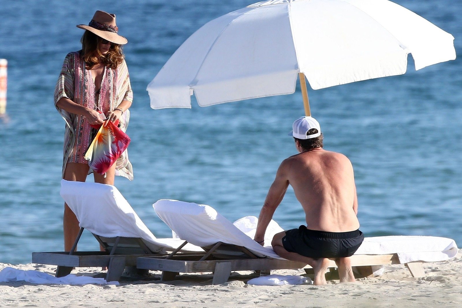 Cindy Crawford Shows Off Bikini Body With Rande Gerber In Miami 7538