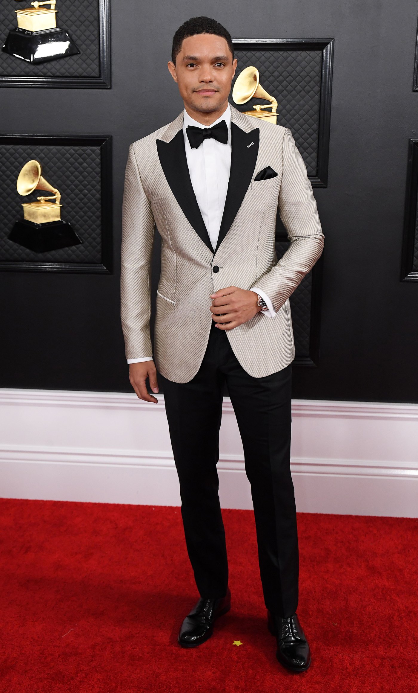 Grammys 2021 Hottest Men In Tuxedos Suits - vrogue.co