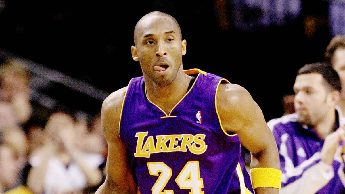More than 2 million sign petition to put Kobe Bryant on NBA logo