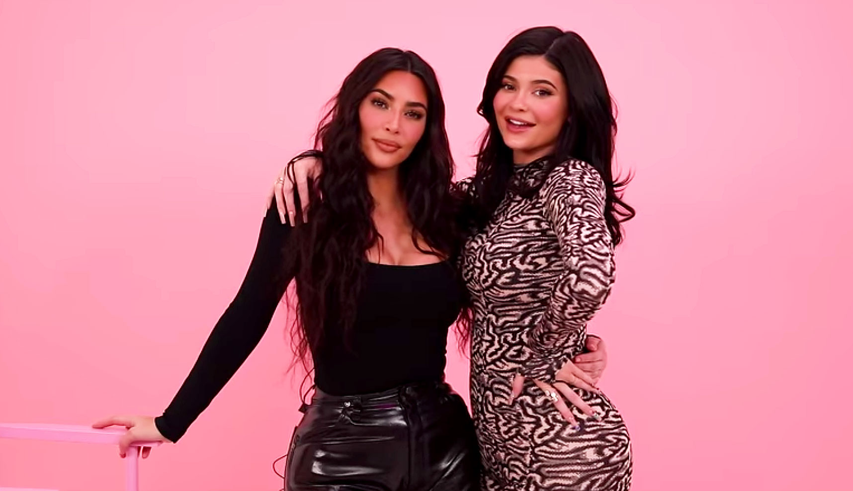 Oops! Kylie Jenner Plucks Out Sister Kim K’s Lashes During Makeup ...