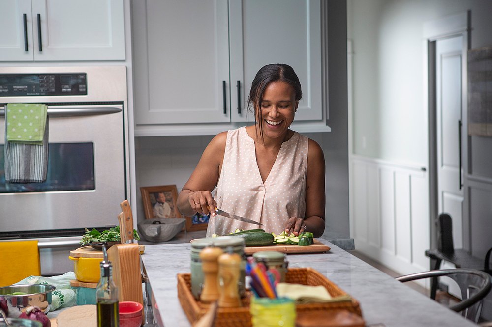 woman-cutting-cucumber