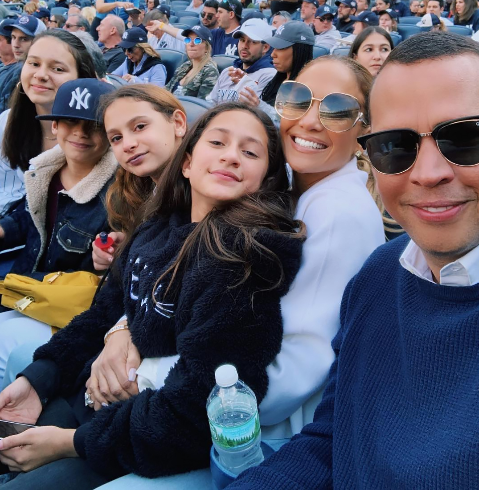 Dlisted  Desperate Alex Rodriguez Posted A Family Dinner Pic And Included  Three Empty Seats (Probably For JLo And Her Kids)