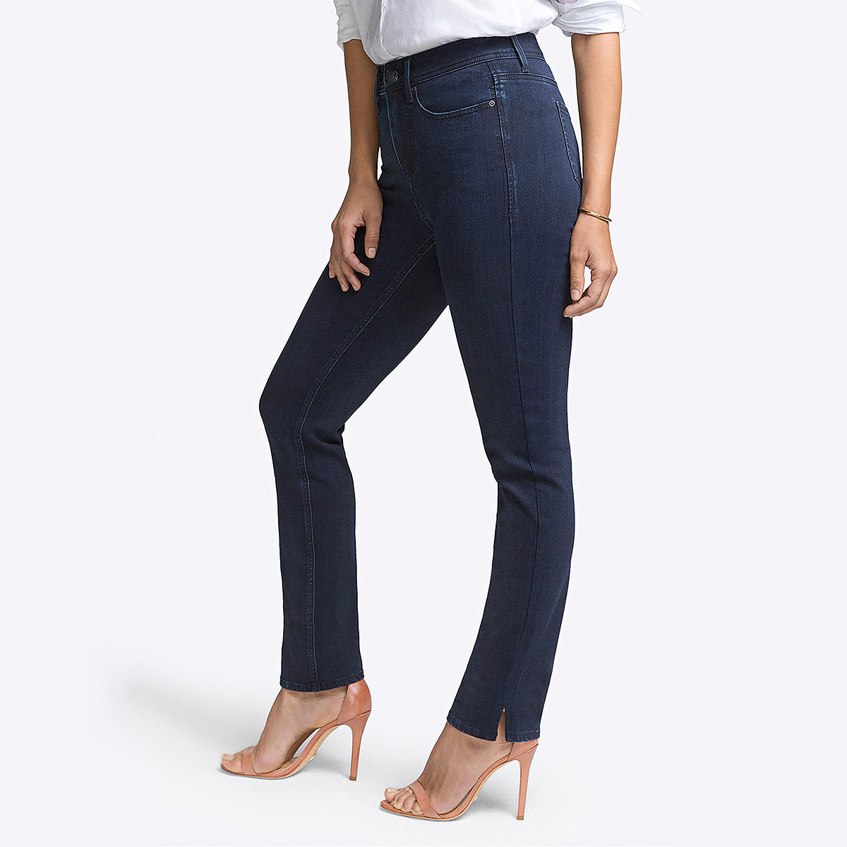 These Marked-Down âCurvesâ Jeans Fit Better Than All the Rest