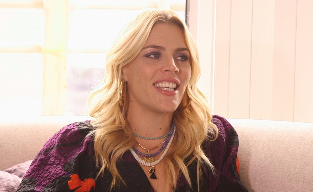 Busy Philipps Won't Give Baby Advice to Michelle Williams, Joshua ...