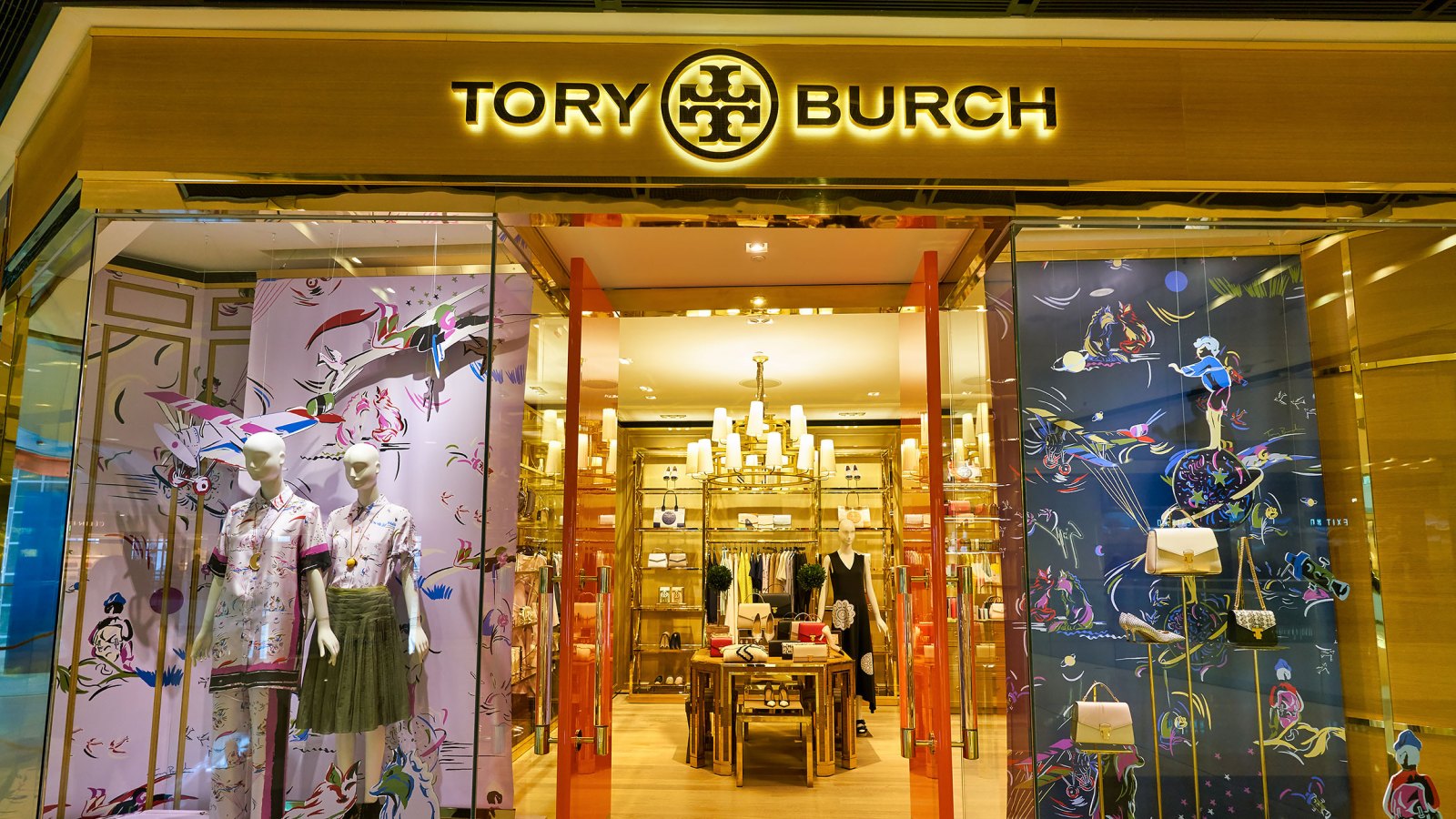 Tory Burch's Seasonal Sale Added Hundreds of New Bags & Shoes After Cyber  Week: Shop the Best Deals Here