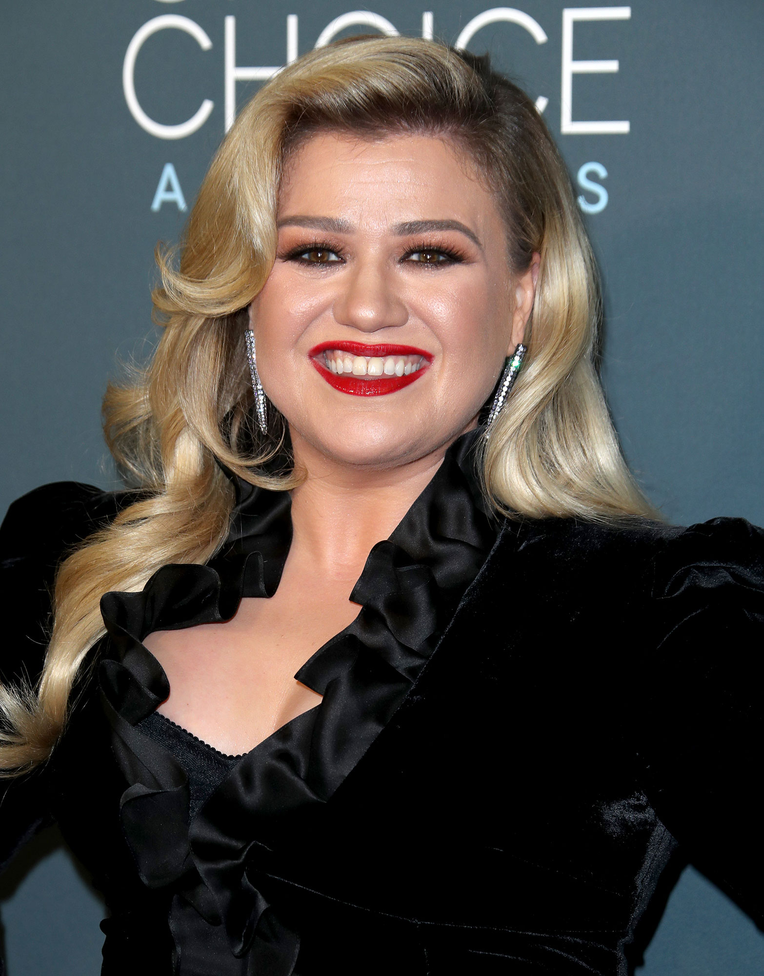 Kelly Clarkson News - Us Weekly