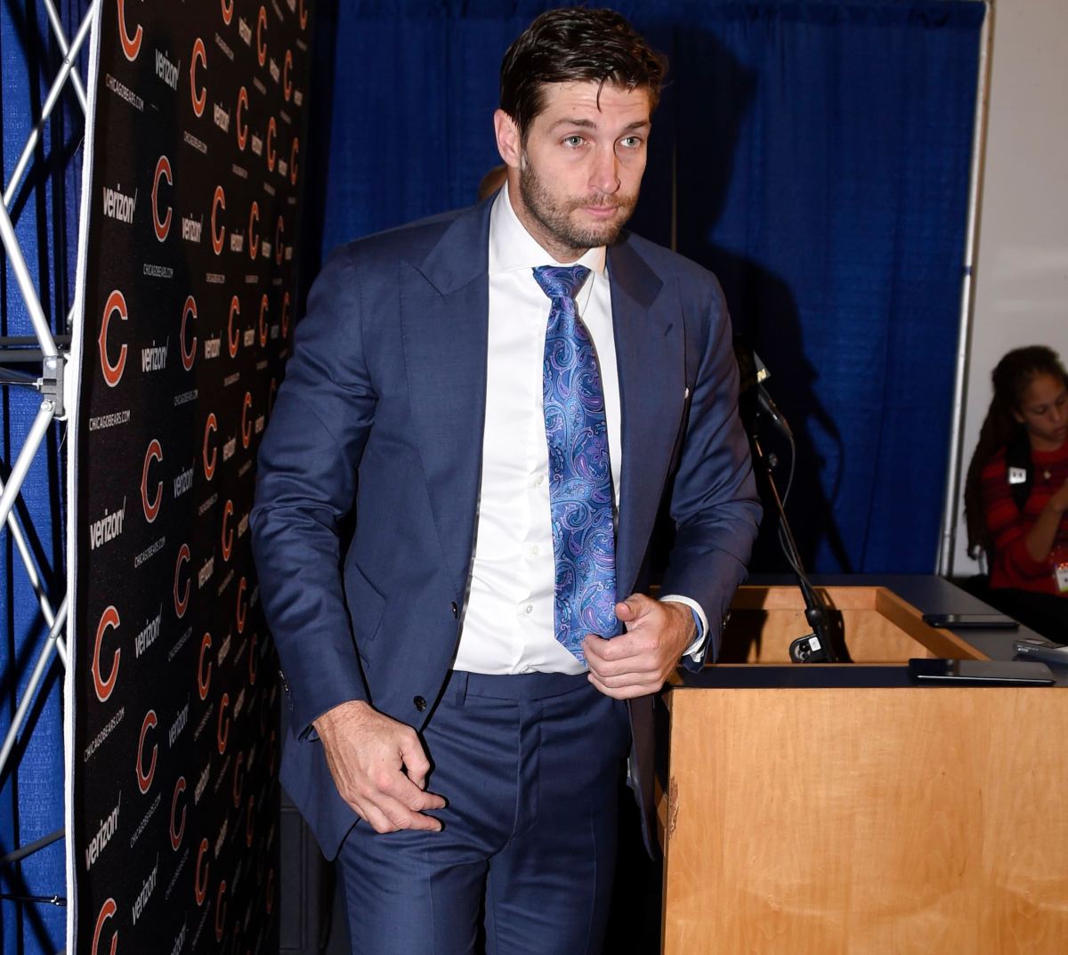 Uber cuts ties with former NFL QB Jay Cutler