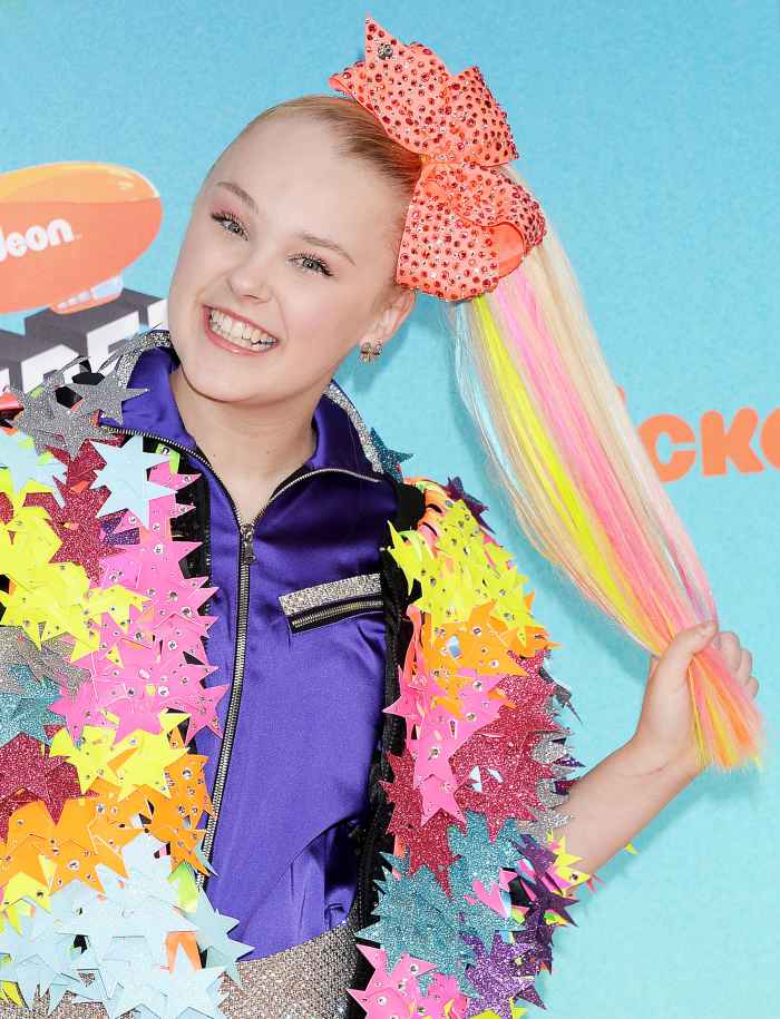 JoJo Siwa Cut Off Her Sky High Ponytail, Debuted New LookBlog