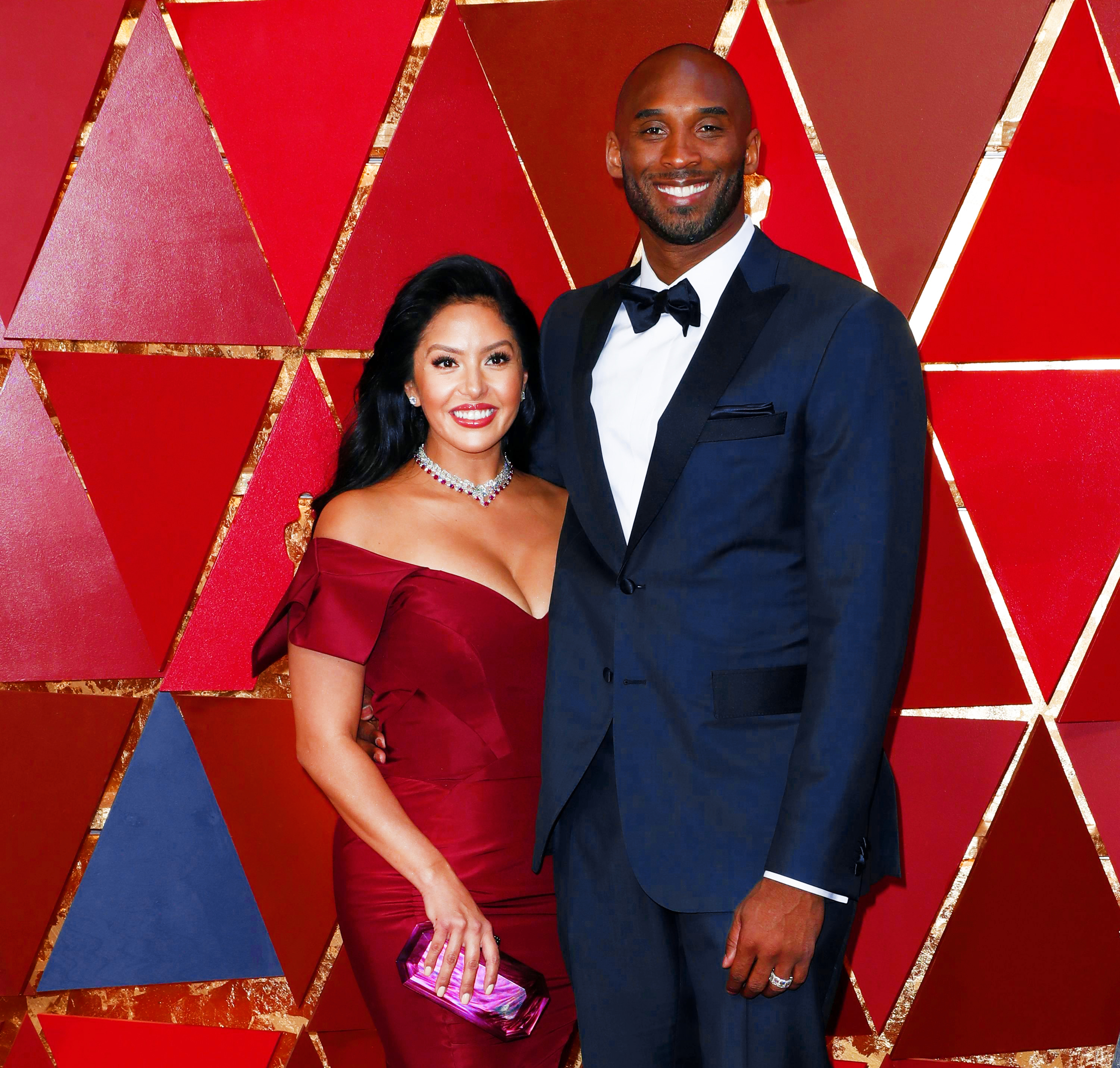 Vanessa Bryant Receives Roses 'From My Kobe' for Wedding ...