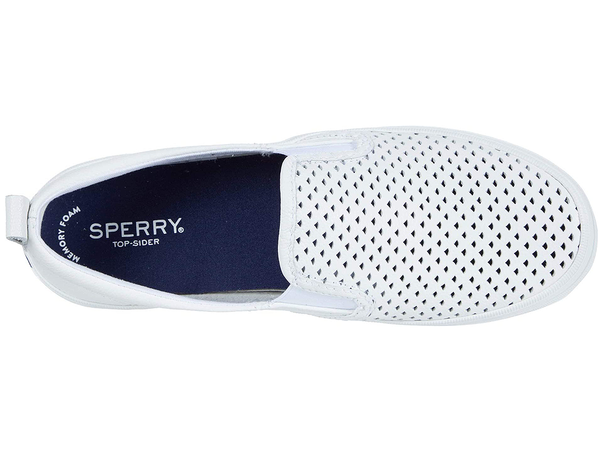 Sperry Crest Twin Gore Scalloped Perf