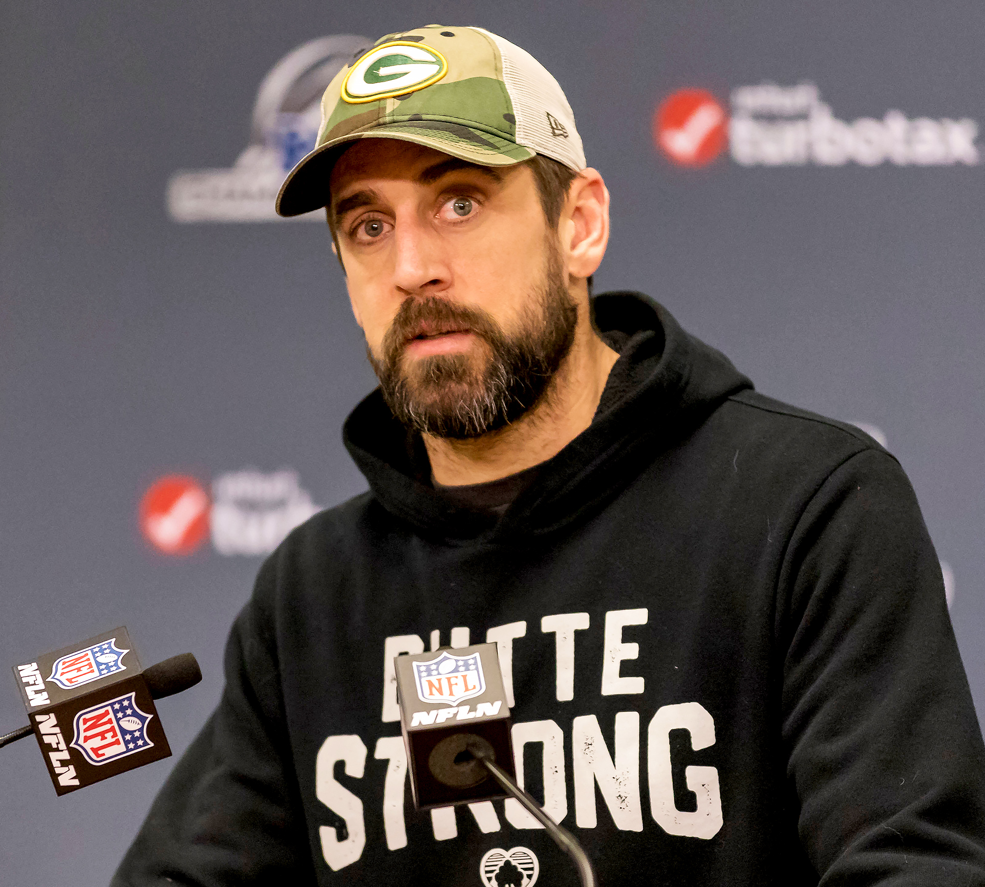 Aaron Rodgers Quarantine Is Like Being Under House Arrest