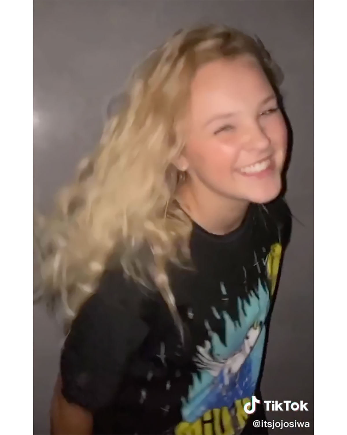 Here's What JoJo Siwa Looks Like Without Her Iconic Ponytail — See Video