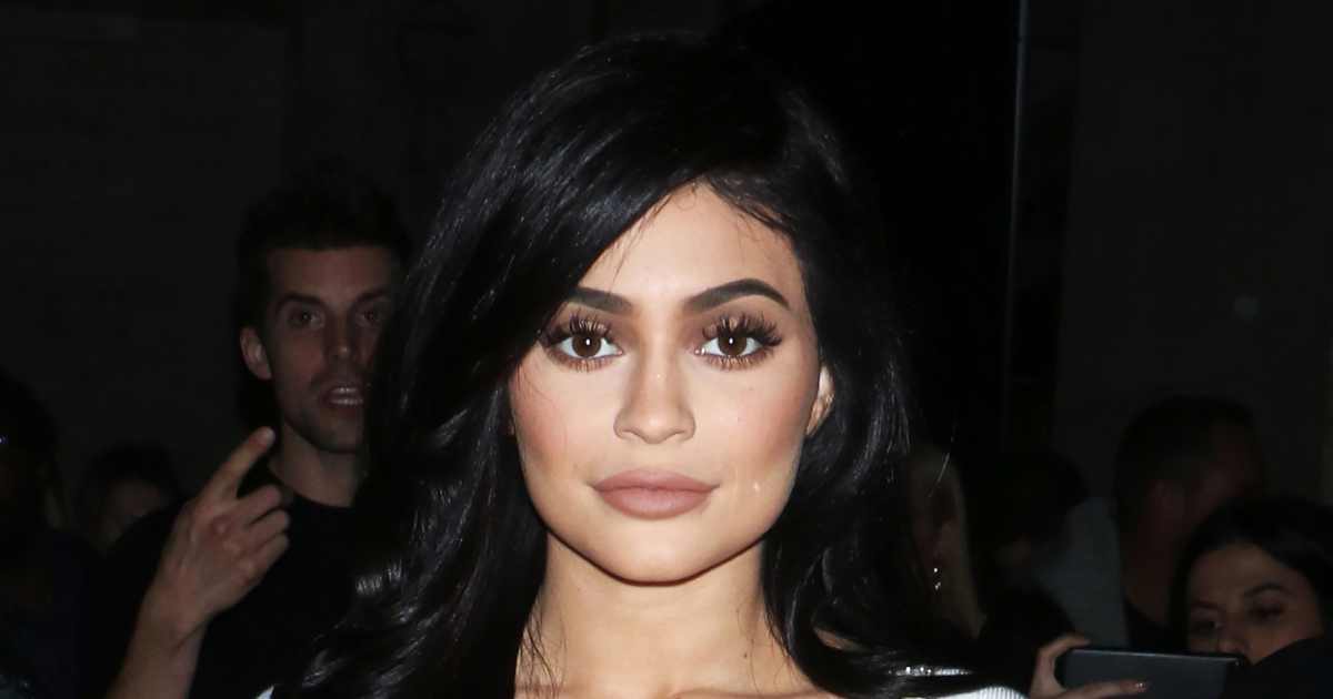 Kylie Jenner: People Are ‘Disturbed’ by the Way I Cut My Cake
