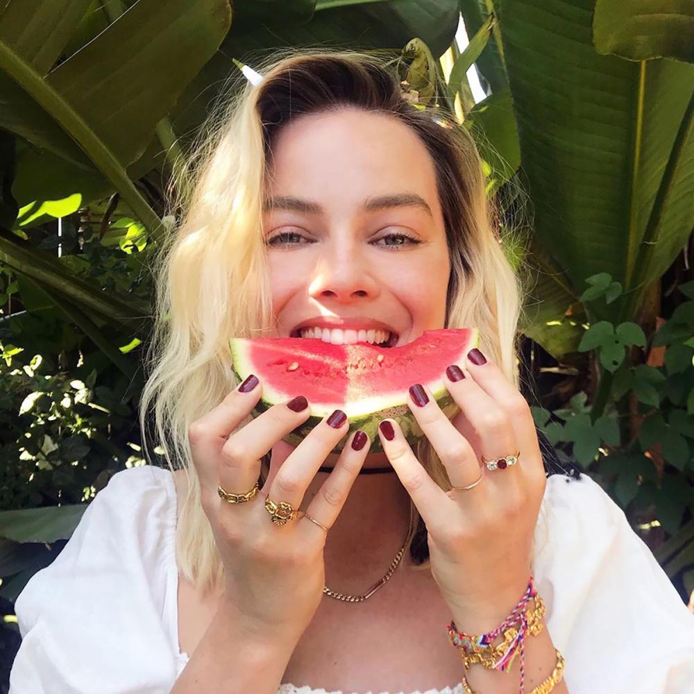 Summer Nail Inspo from the Stars