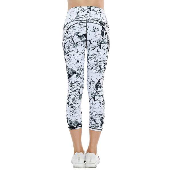 The Gym People Yoga Leggings Have the Most Amazing Pockets | Us Weekly