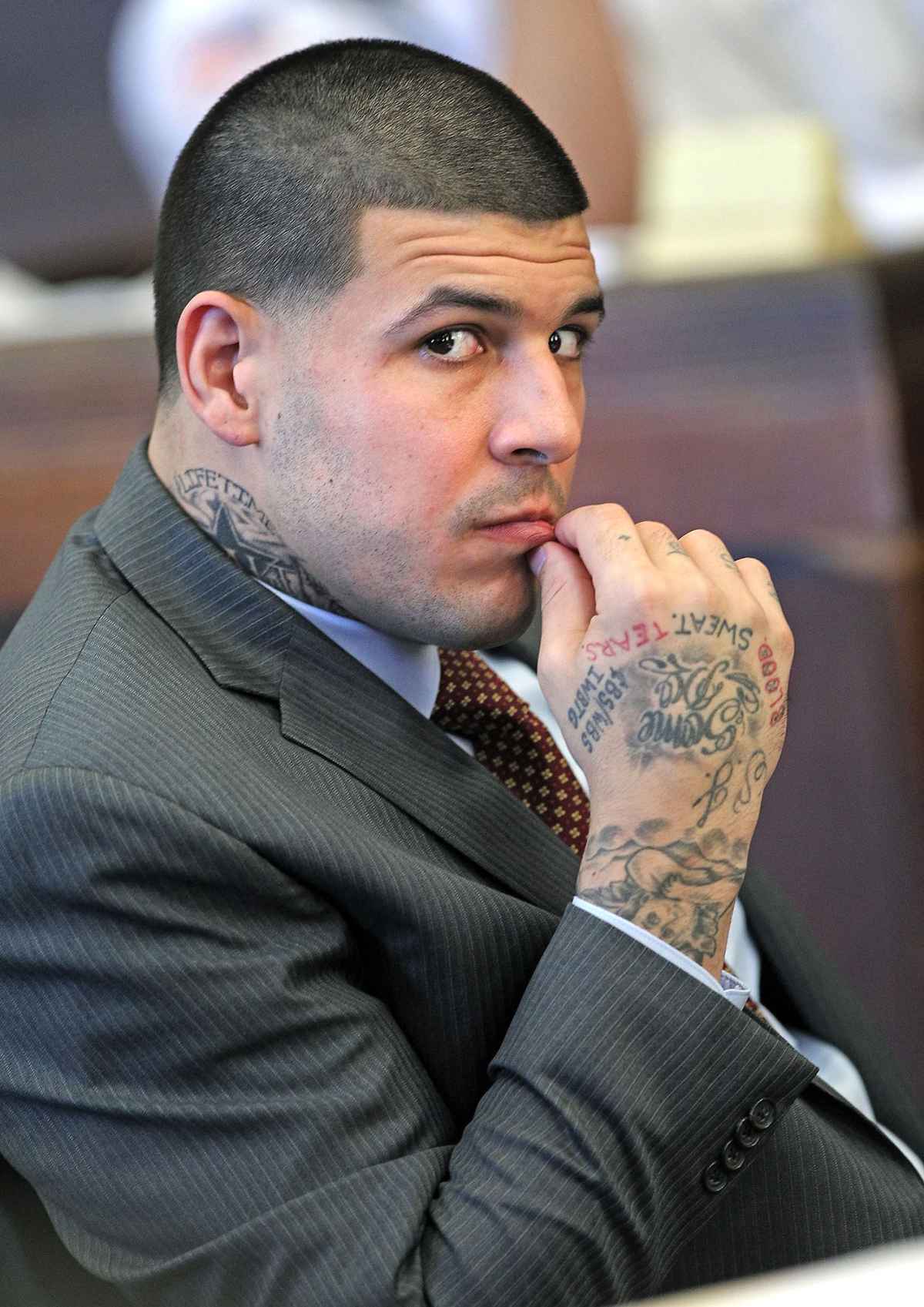 Aaron Hernandez' Gay Lover Reveals Shocking Details About Their  Relationship For The First Time, News