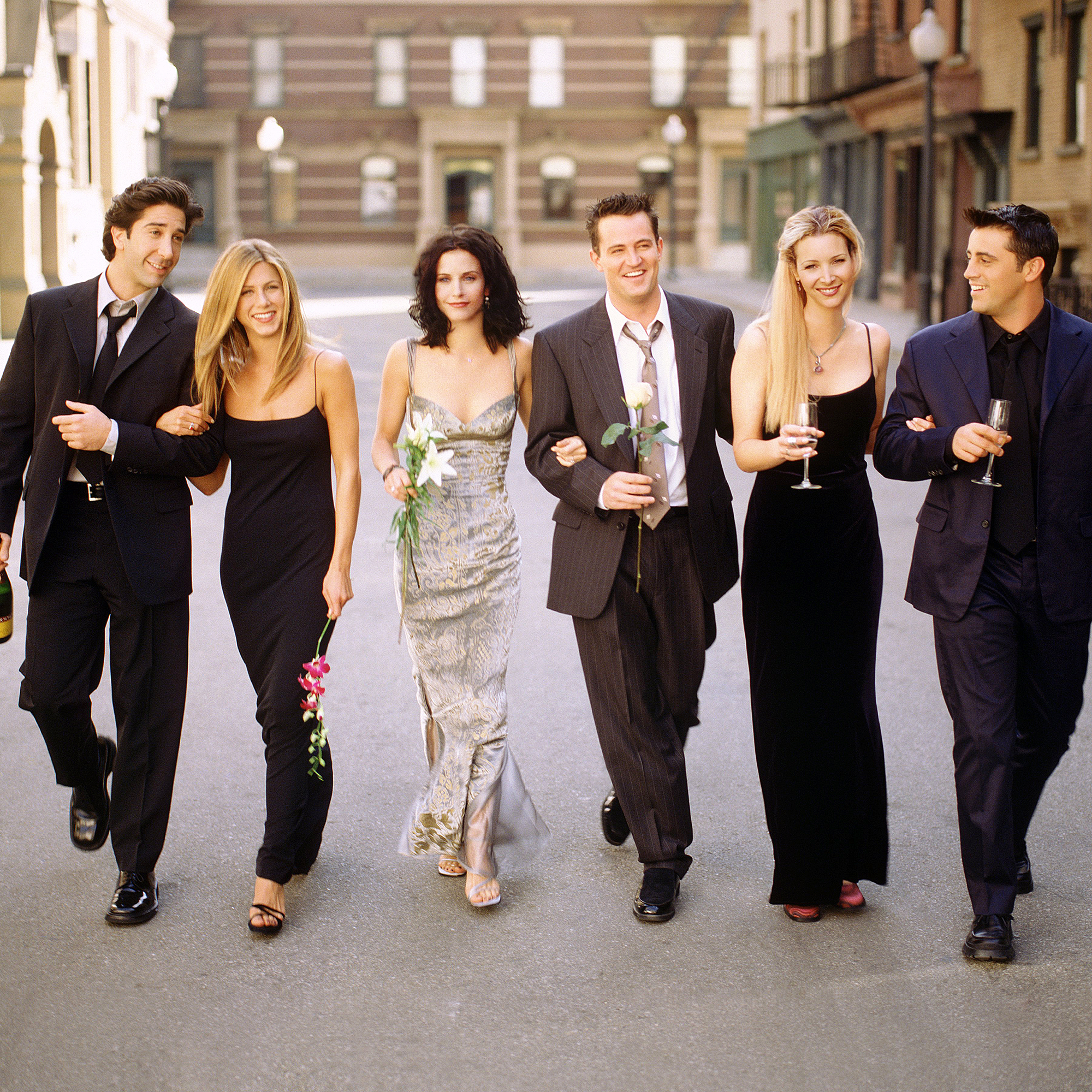 are any of the friends cast married in real life