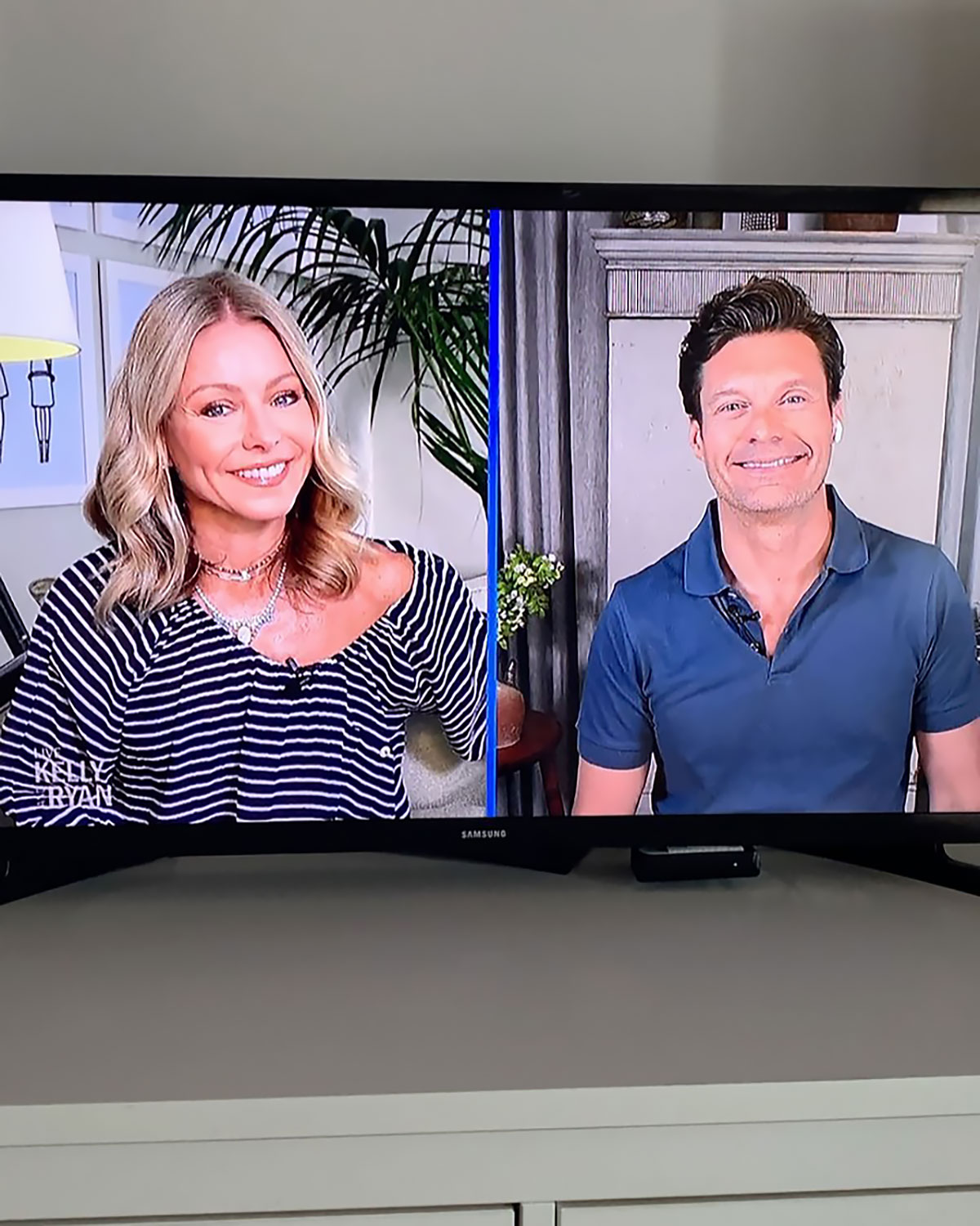 Kelly Ripa Wears A Beach Cover Up On Live With Kelly And Ryan