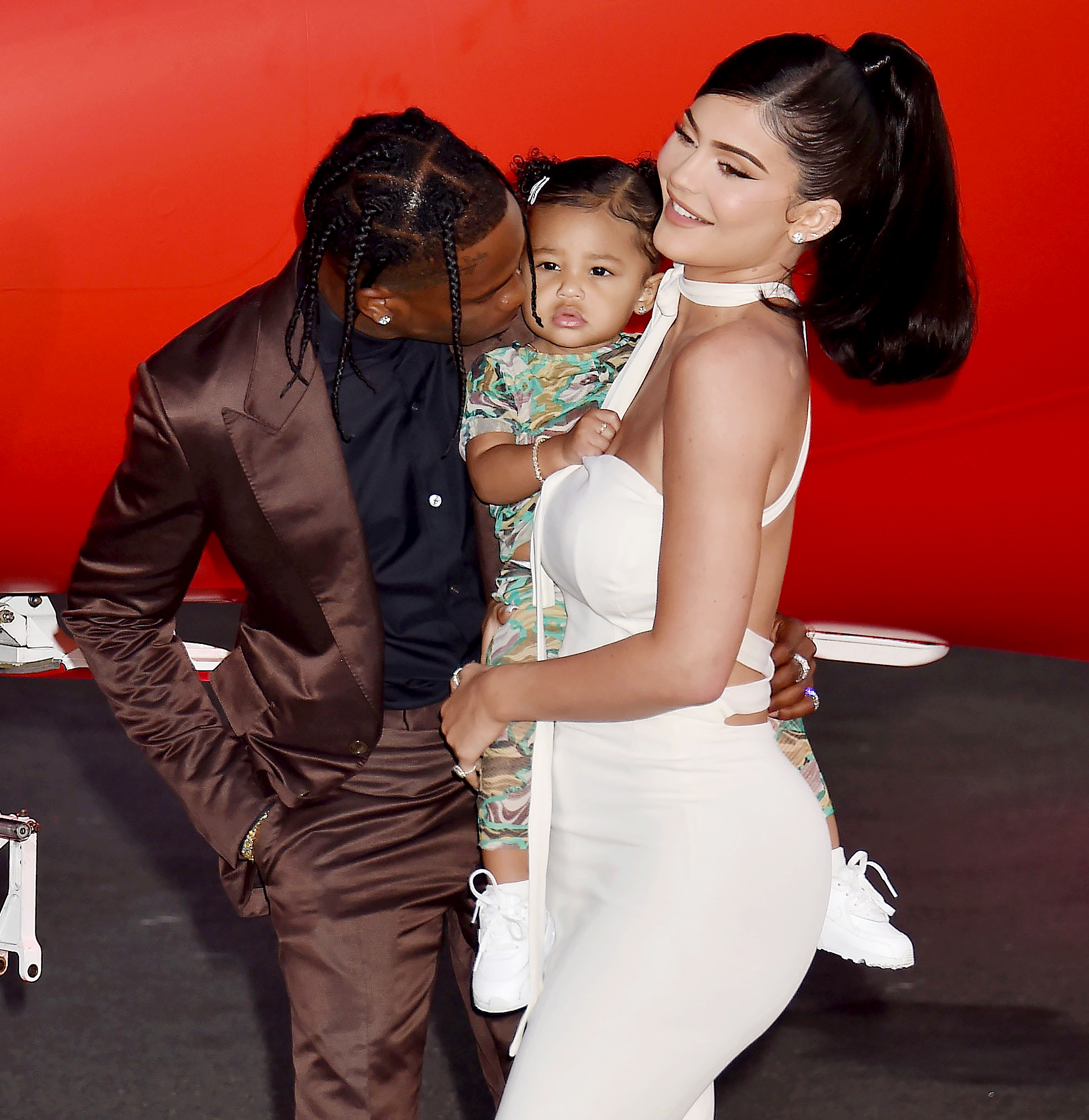 Travis Scott Holds Daughter in New Pic After Recent Kylie Jenner ...