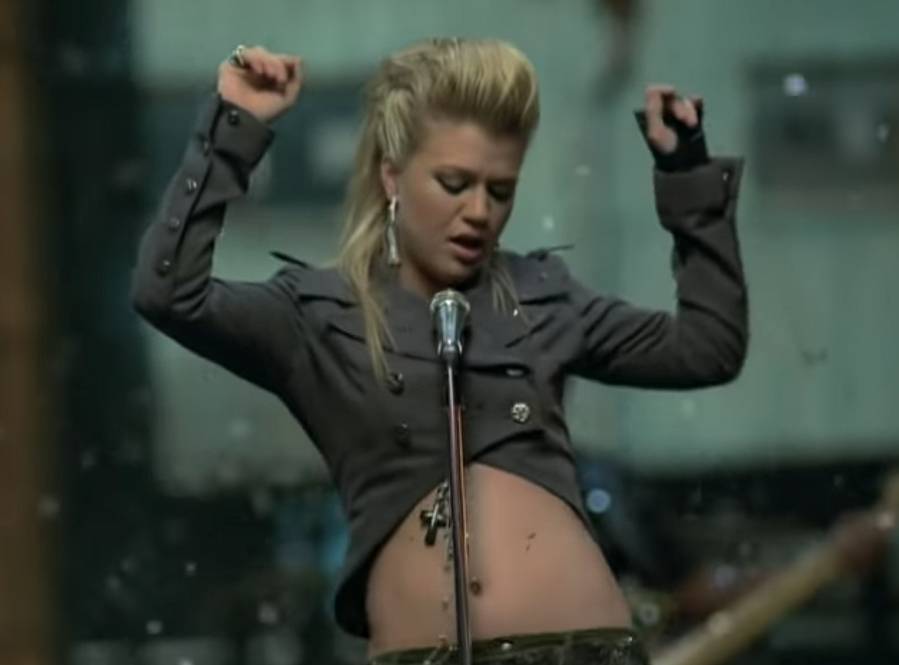 Kelly Clarksonâ€™s Most Uplifting Songs About Female Empowerment