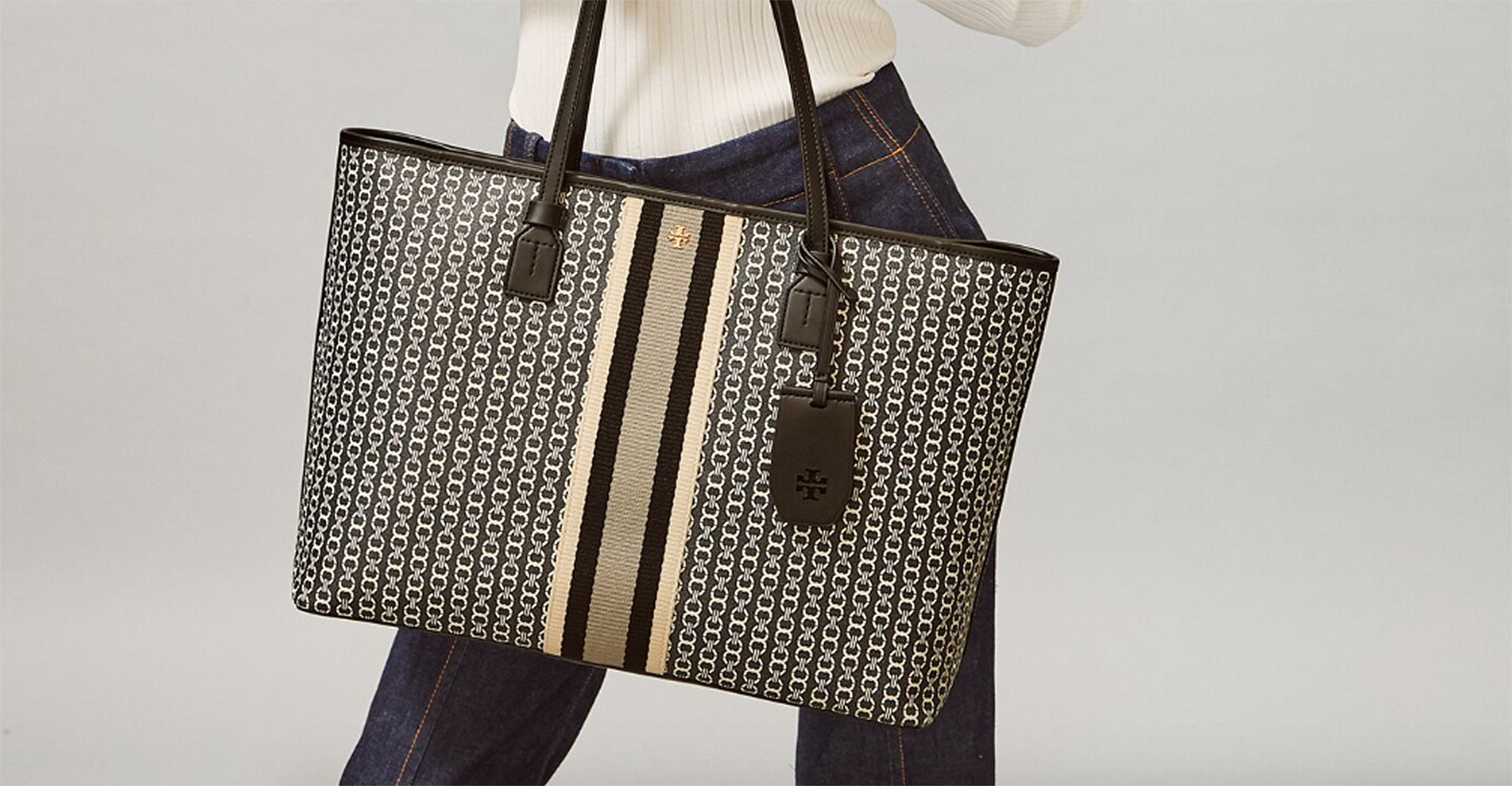 Tory Burch Kira Quilted Tote Bag - Black | Editorialist