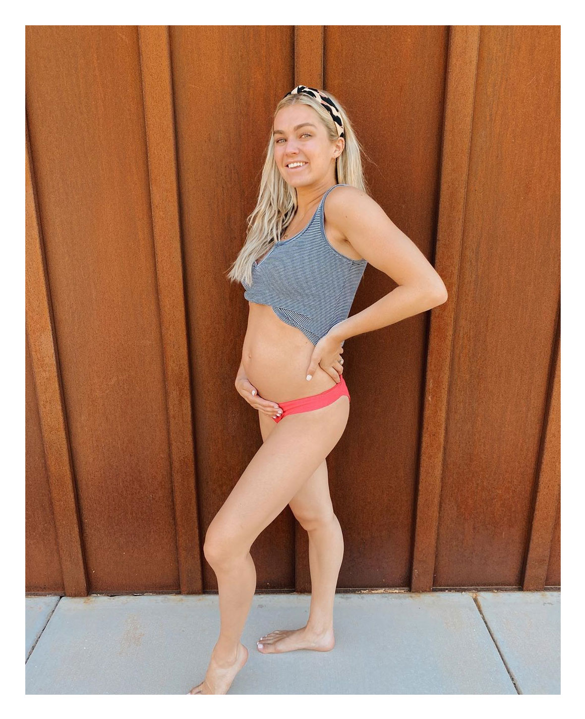 https://www.usmagazine.com/wp-content/uploads/2020/07/Pregnant-Lindsay-Arnold-Recalls-Wondering-Why-Her-Bump-Wasnt-Popping.jpg?quality=62&strip=all