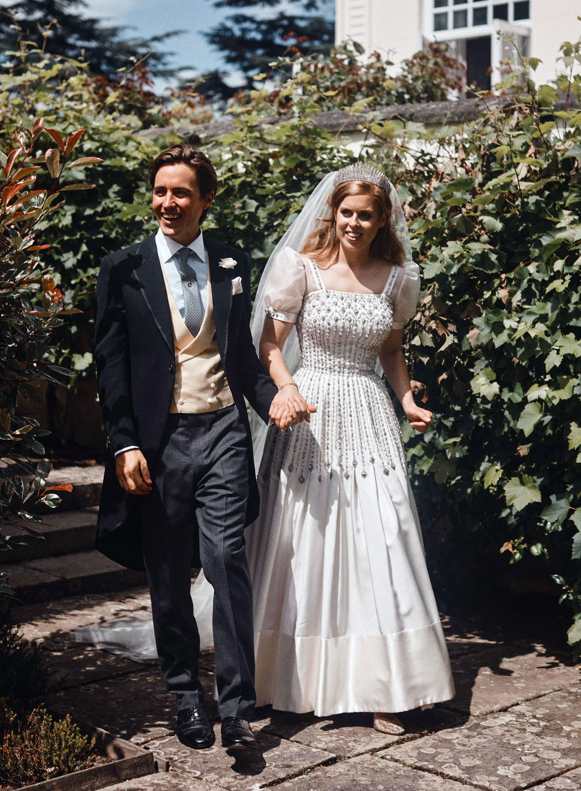 Princess Beatrice Borrowed Her Wedding Dress From Queen Elizabeth