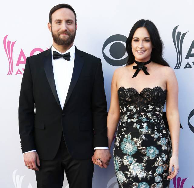 Kacey Musgraves Souhaite Un Joyeux Anniversaire A L Ancien Ruston Kelly Apres Sa Separation Crumpe