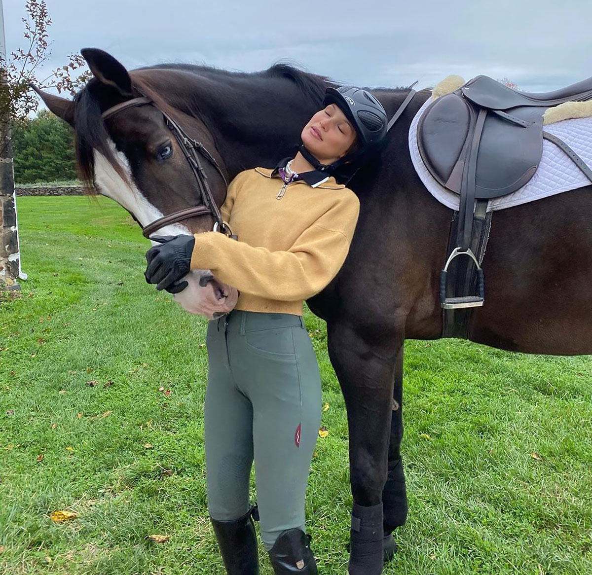 El estilo granjero de Bella Hadid es tan moderno como su apariencia en la alfombra roja