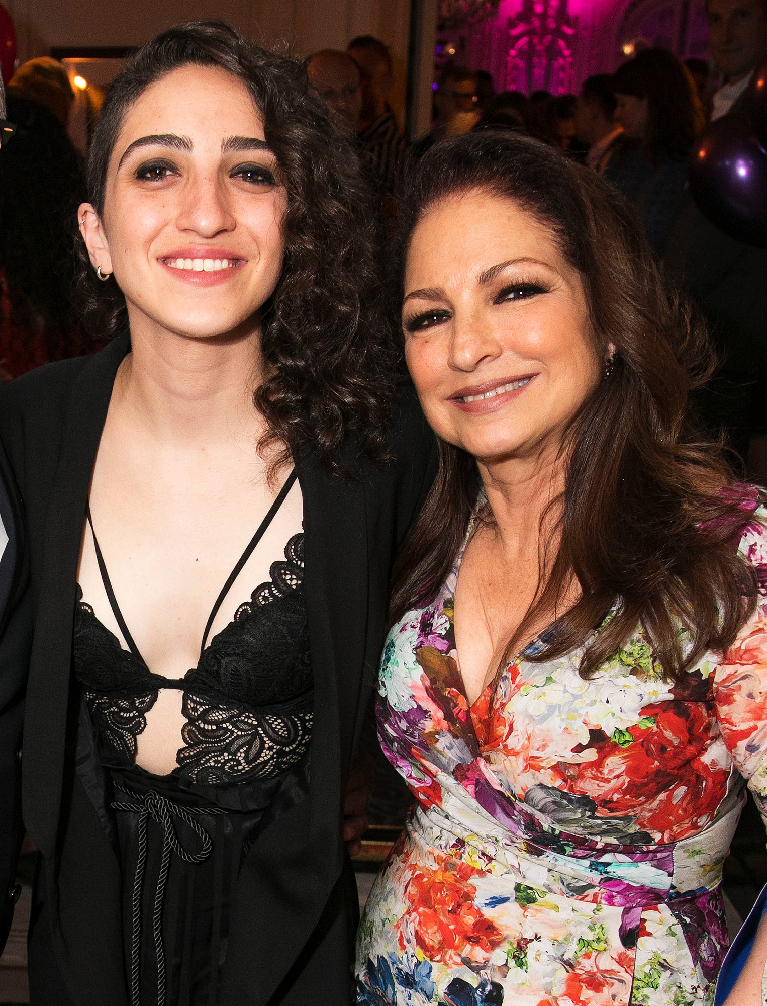 Gloria Estefan S Daughter Mom Told Me Not To Come Out To Grandma