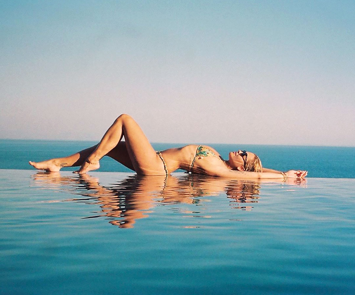 1200px x 997px - Rita Ora Bikini Body, Swim Style: Pics