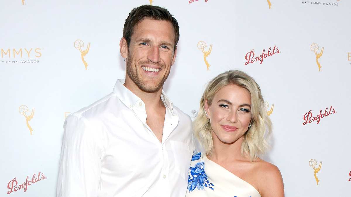 Julianne Hough Frustrated Over Ex-Husband Brooks Laich Dating Her  Lookalike?