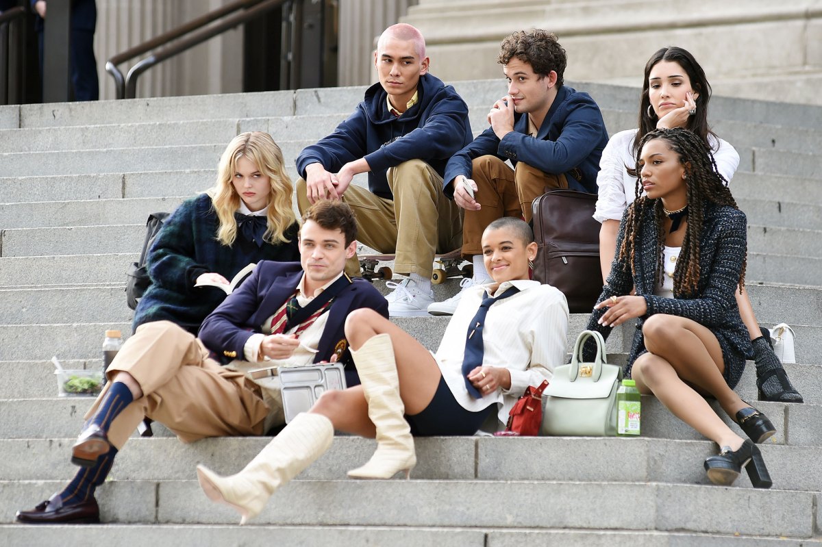 Gossip Girl Cast Meet The New Students