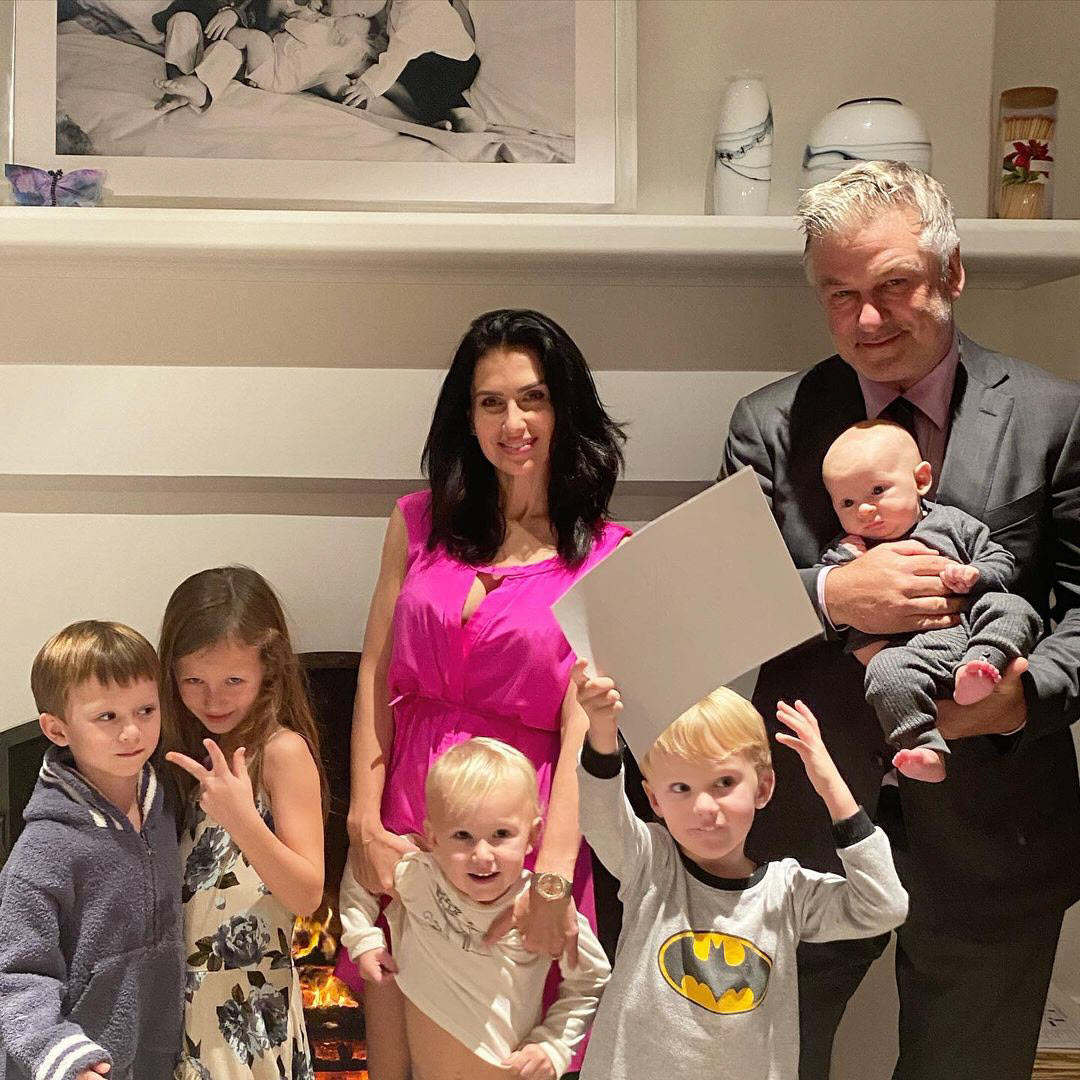 Alec Hilaria Baldwin S Sweetest Pics With Their Kids Family Album   Party 7 Hilaria Alec Baldwin Family Album 