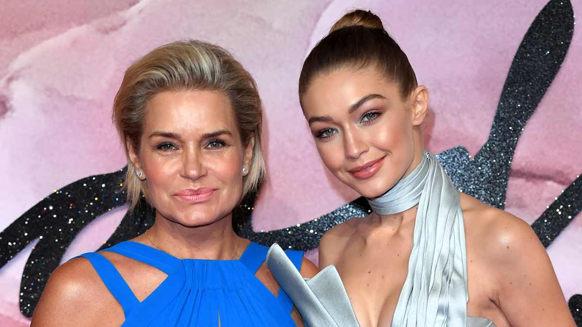 Yolanda Hadid Bonds With Gigi's Daughter Khai In Malibu: Photos – Hollywood  Life