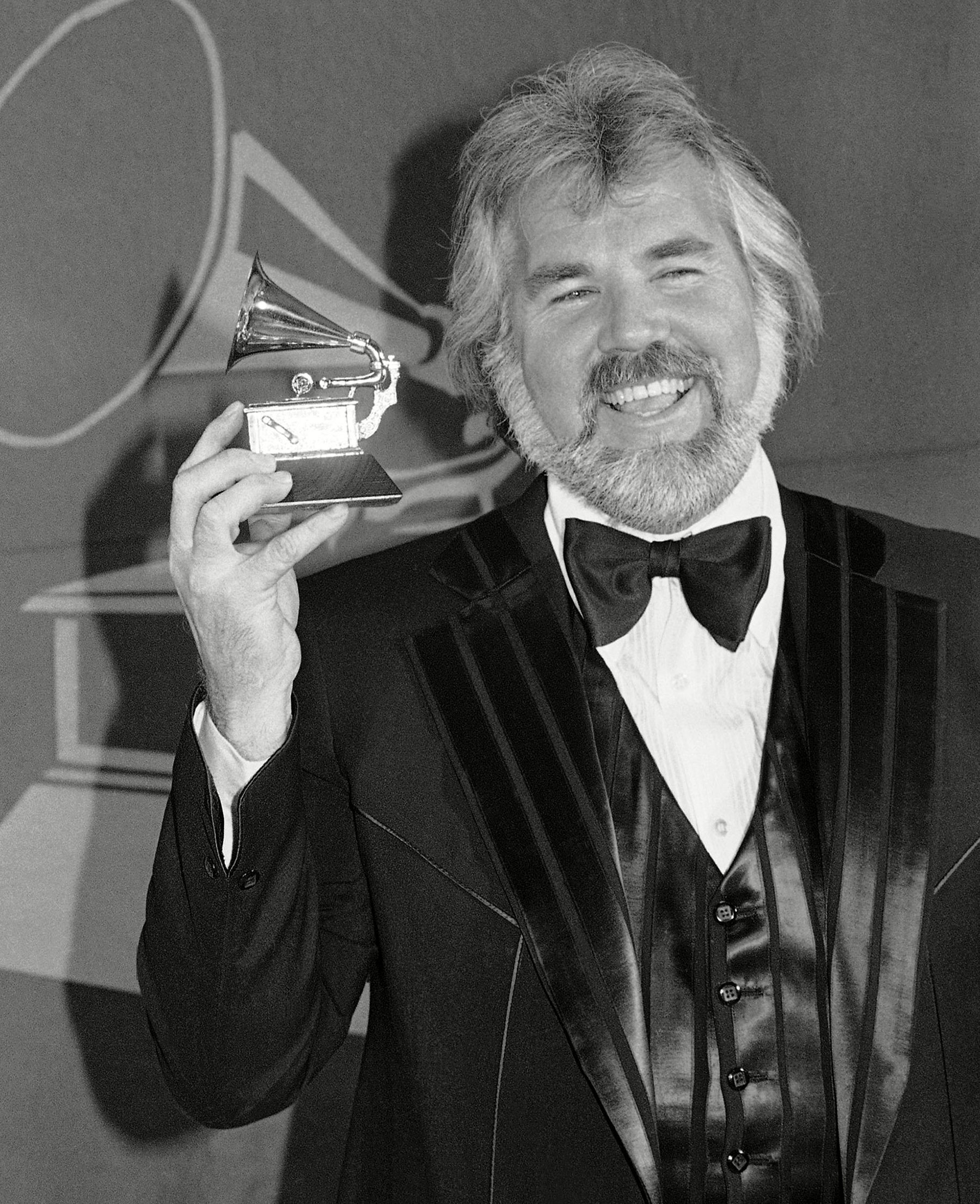 you tube kenny rogers through the years twitter