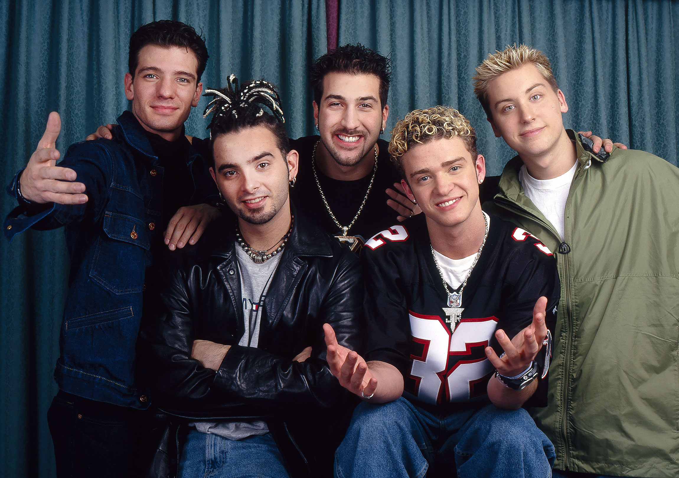 Lance Bass and Joey Fatone Troll Chris Kirkpatrick Over His NSYNC Hair ...