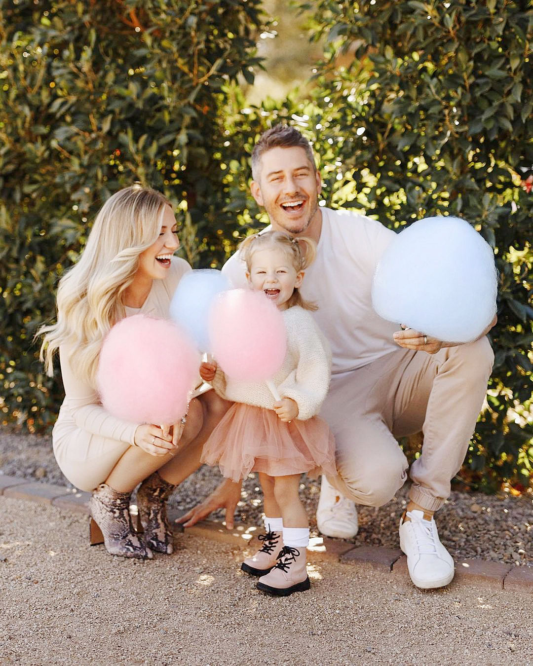 Pregnant Lauren Burnham Arie Luyendyk Jr Reveal Twins Sexes