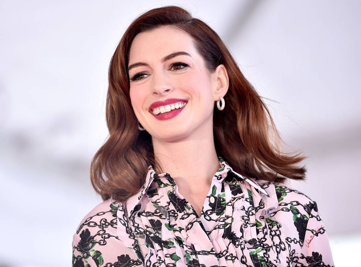Anne Hathaway Femdom Porn - Anne Hathaway Wants to Be Called Annie: Video