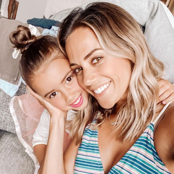 Jana Kramer Says Daughter Jolie ‘got Into A White Suv At Park